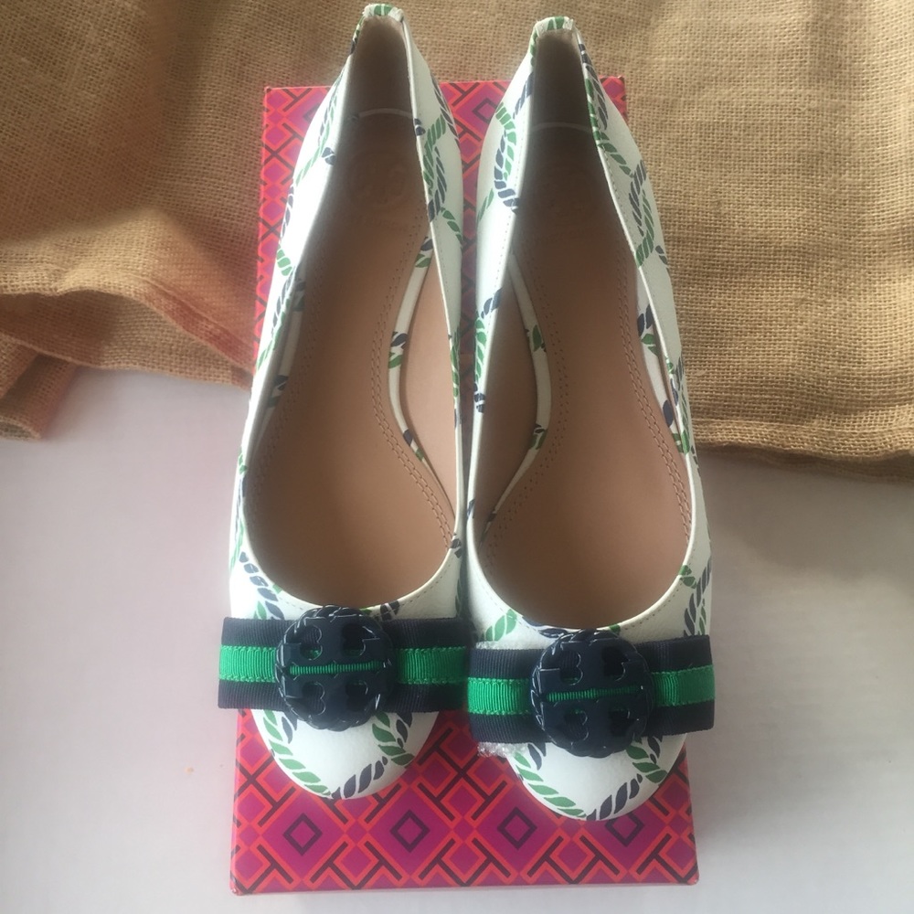 Tory Burch isle ropes shoes.        Nwt - Picture 3 of 7